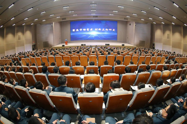 1月9日，山推啟動正向研發流程